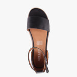 Women's strappy sandal