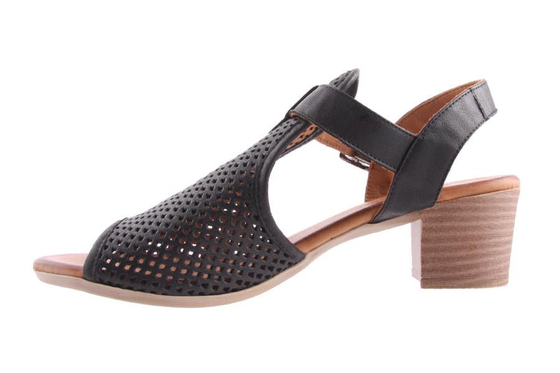 Ladies heeled  leather sandal
