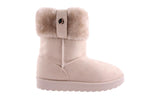 womans ugg boot