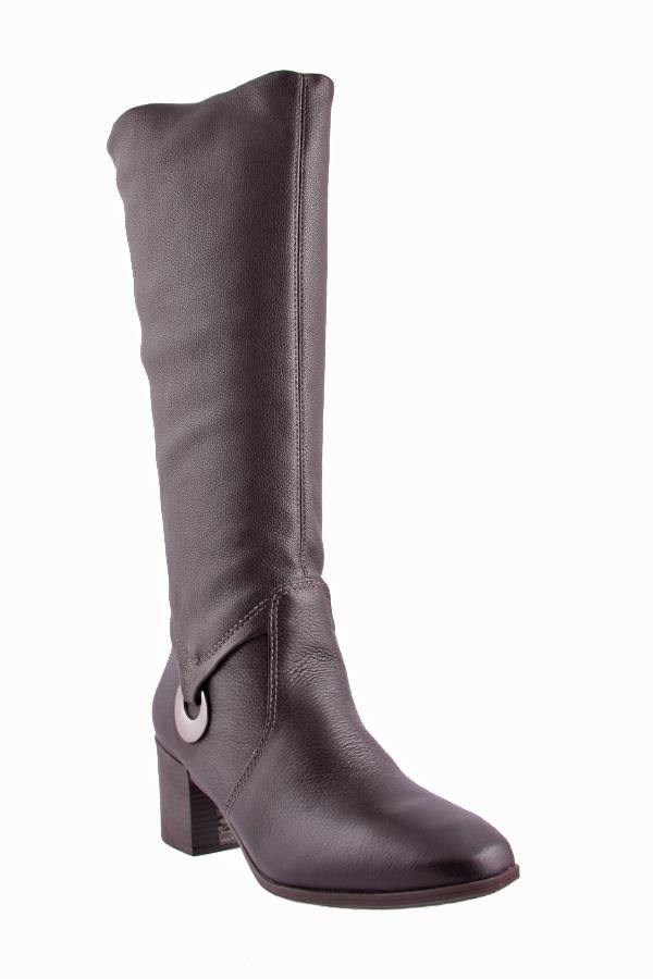 Ladies knee high leather boot