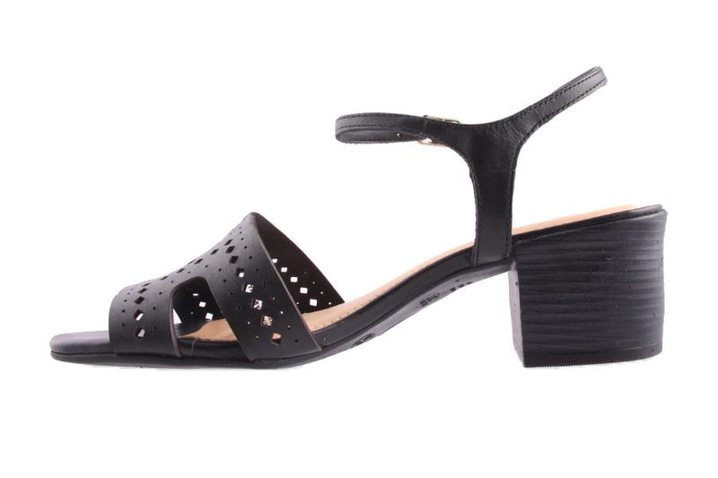 Ladies heeled leather sandal